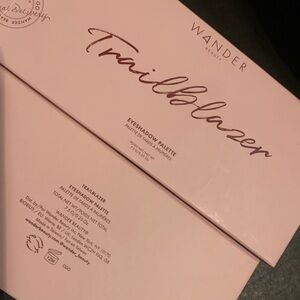 Wander Beauty Trailblazer Eyeshadow Palette - Pink